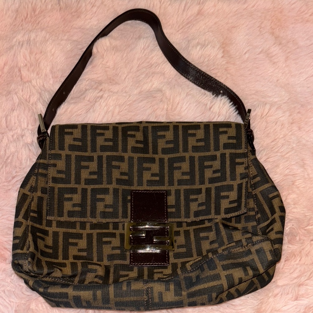 Fendi vintage mama baguette